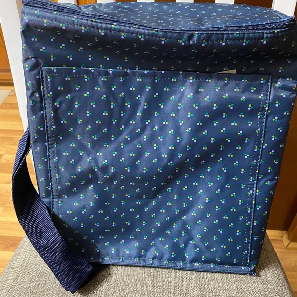Thirty-One Picnic Thermal Tote Navy Polka Dot - Picture 5 of 9